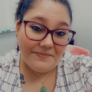 Meet your Posher, Monique